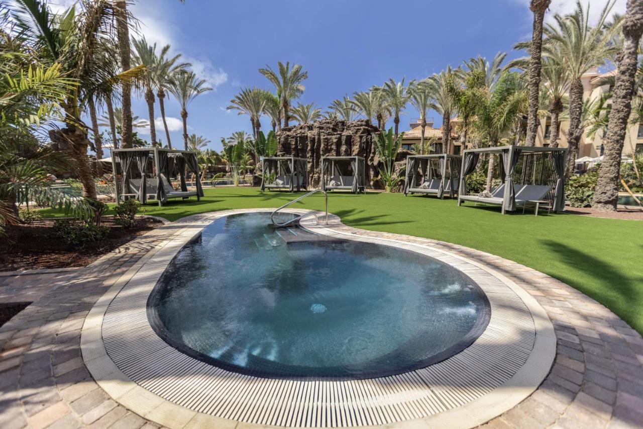 Lopesan Costa Meloneras Resort & Spa Luaran gambar The swimming pool at the hotel